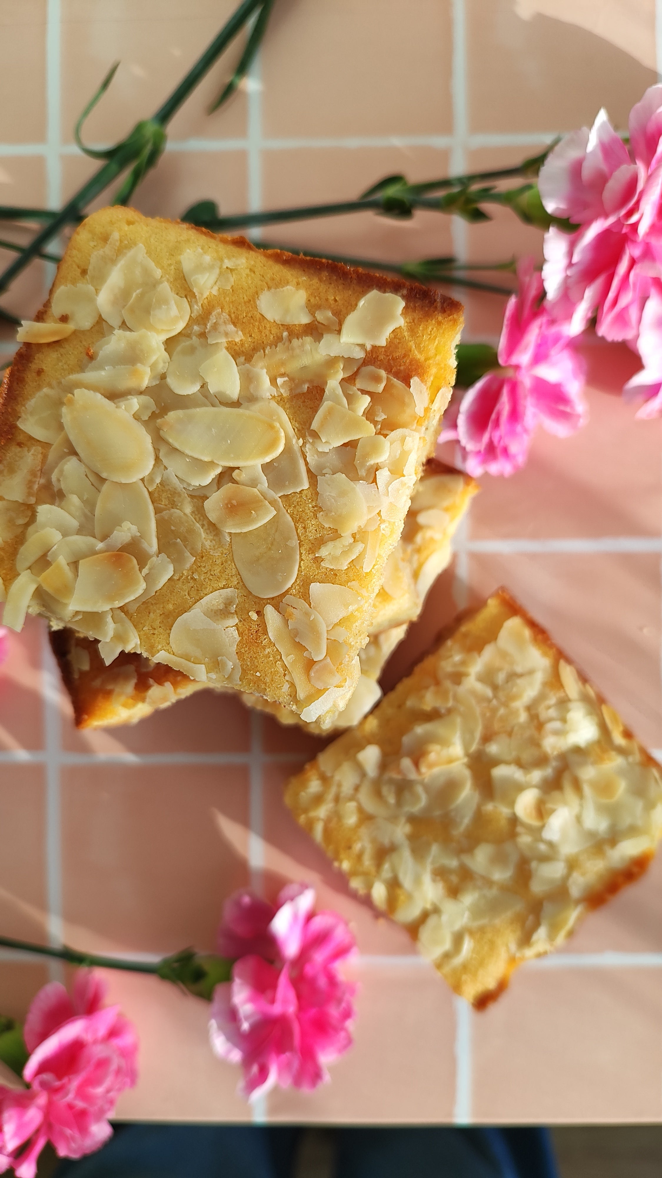 Almond Croissant Pie Bar